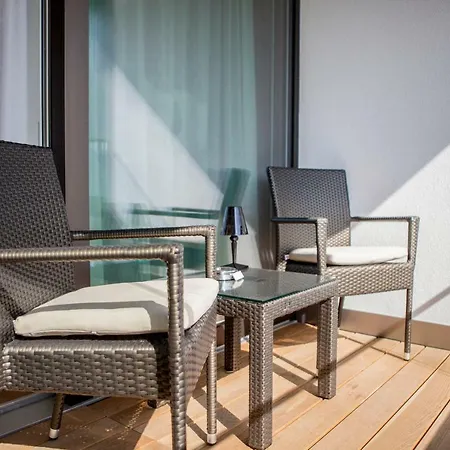 Lifestyle - Mainstation Apartment *
